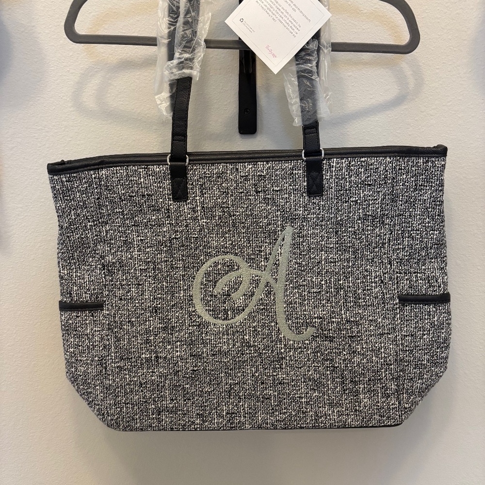 Thirtyone Cindy Tote in Posh Weave, Embroidered silver A